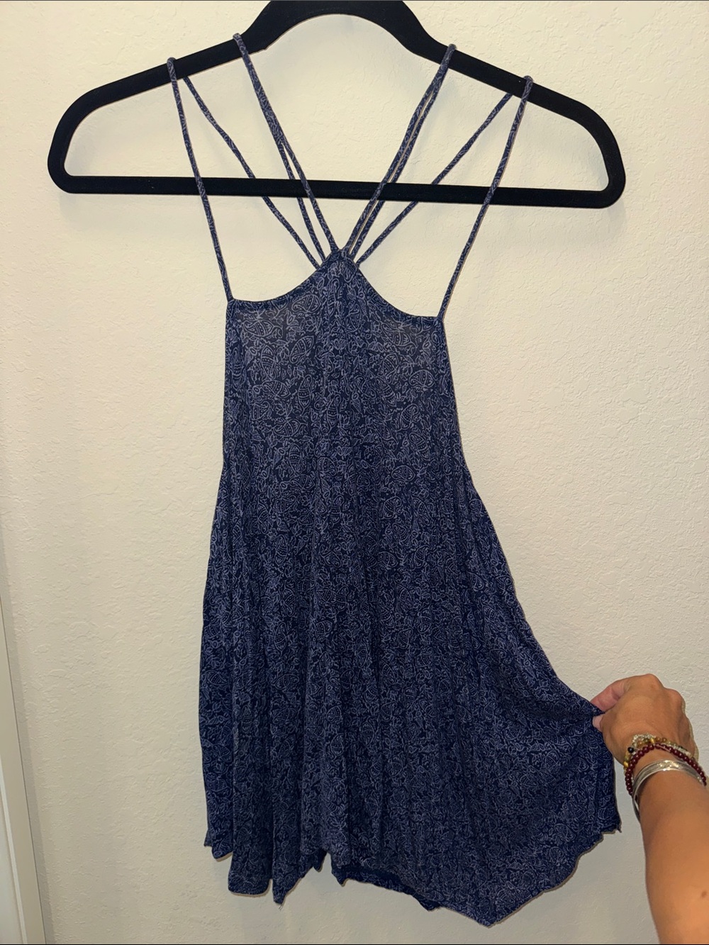 Kimchi Blue | Urban Outfitters Navy Paisley Strappy tunic